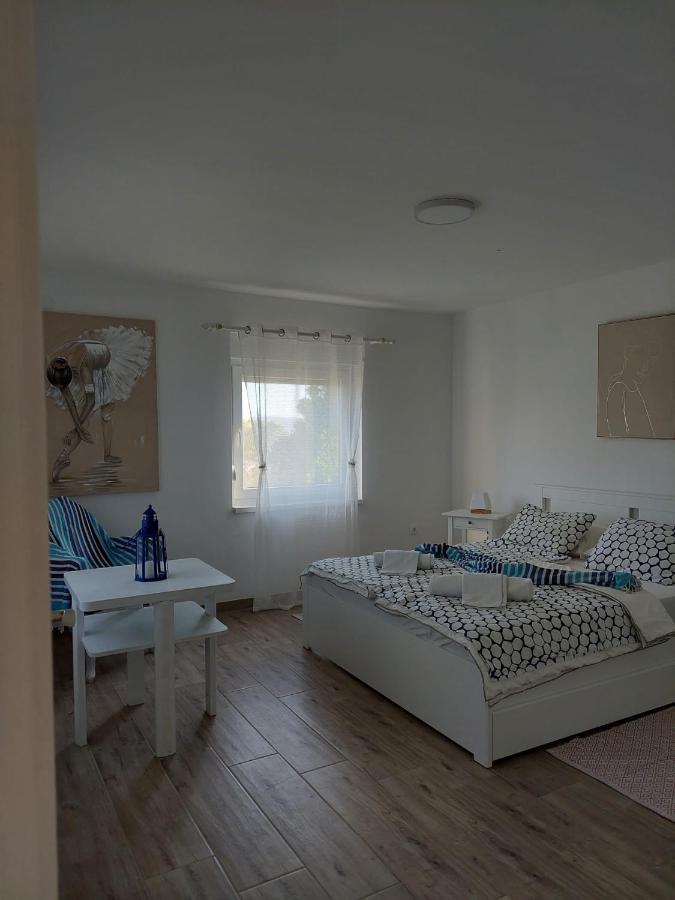 Apartment Hajduk Starigrad Paklenica Luaran gambar